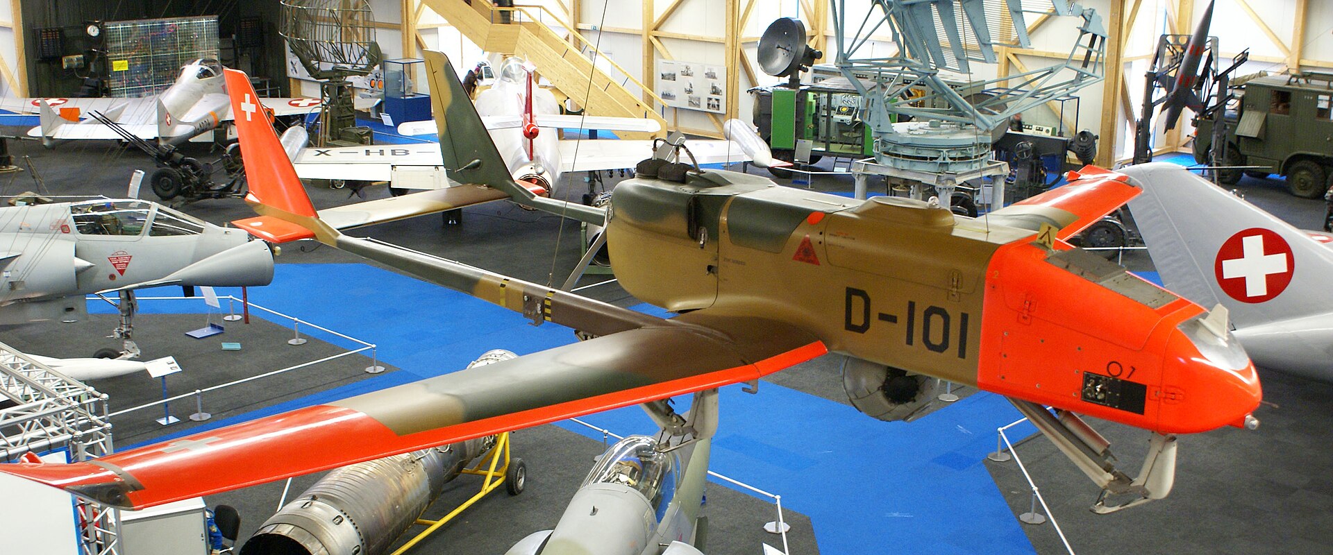 Prototyp der RUAG Ranger (ADS-90) im Flieger Flab Museum Dübendorf. Sandstein, eigene Aufnahme, 27. Januar 2008. Via Wikimedia Commons. Typenillustration; nicht das im Fall gelieferte Exemplar. Lizenzprüfung: 26.09.2026. Prototyp der RUAG Ranger (ADS-90) im Flieger Flab Museum Dübendorf. Sandstein, eigene Aufnahme, 27. Januar 2008. Via Wikimedia Commons. Typenillustration; nicht das im Fall gelieferte Exemplar. Lizenzprüfung: 26.09.2026.